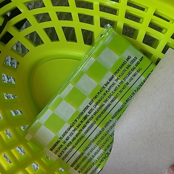 Serving Baskets & Liners - Picture 5 of 8